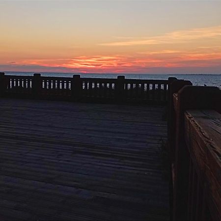 Encantador Atico Con Chimenea Y Piscina En Almeria Retamar  Exterior foto
