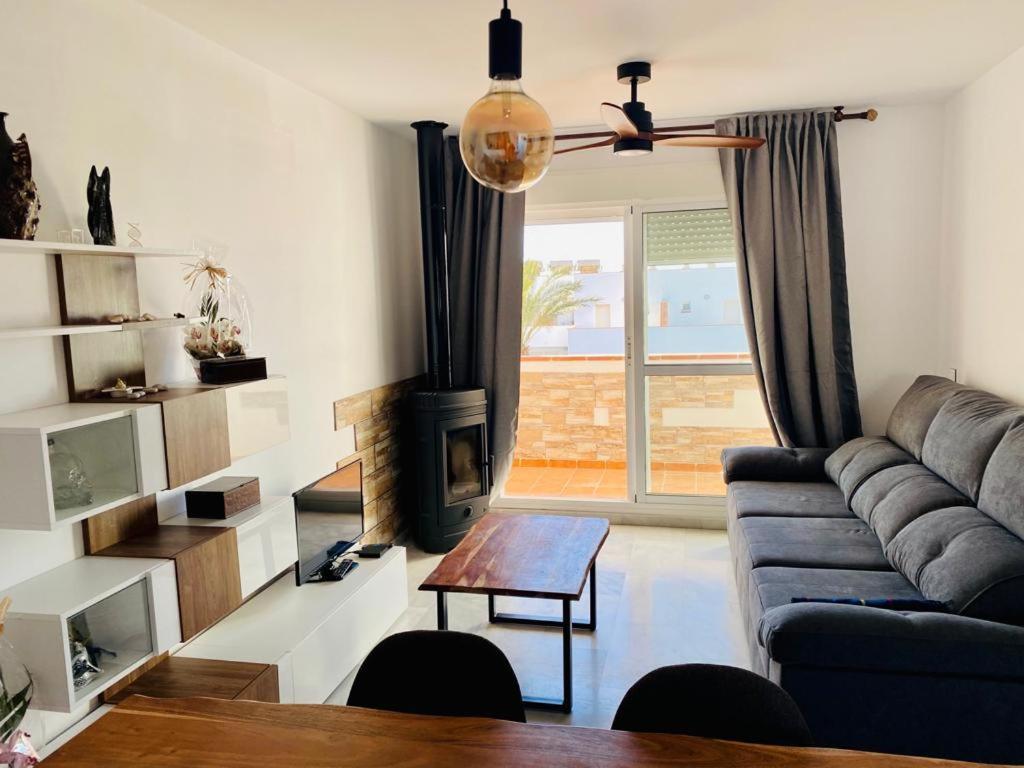 Encantador Atico Con Chimenea Y Piscina En Almeria Retamar  Exterior foto