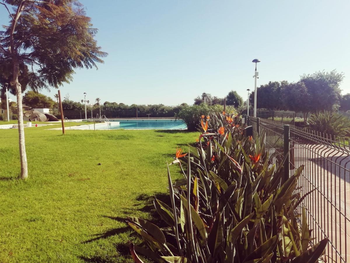 Encantador Atico Con Chimenea Y Piscina En Almeria Retamar  Exterior foto