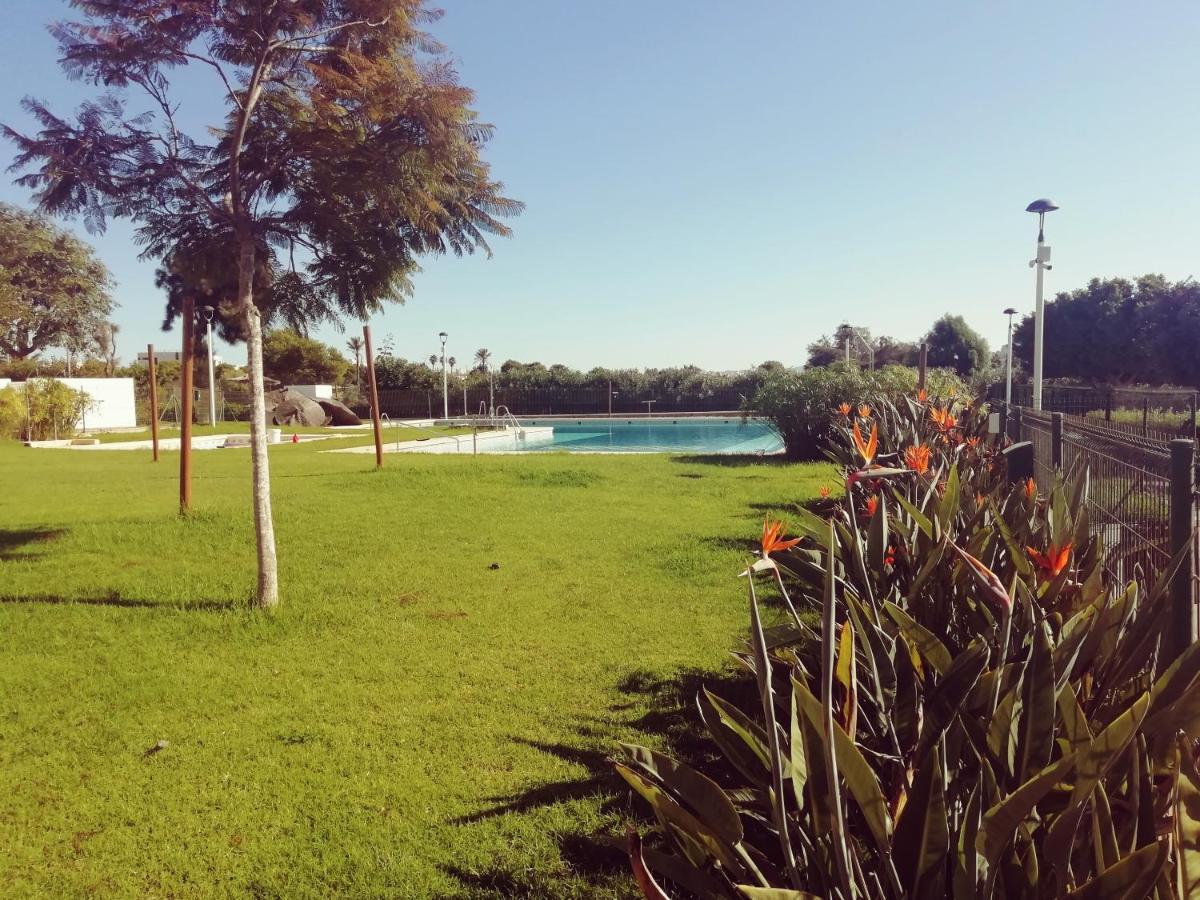 Encantador Atico Con Chimenea Y Piscina En Almeria Retamar  Exterior foto